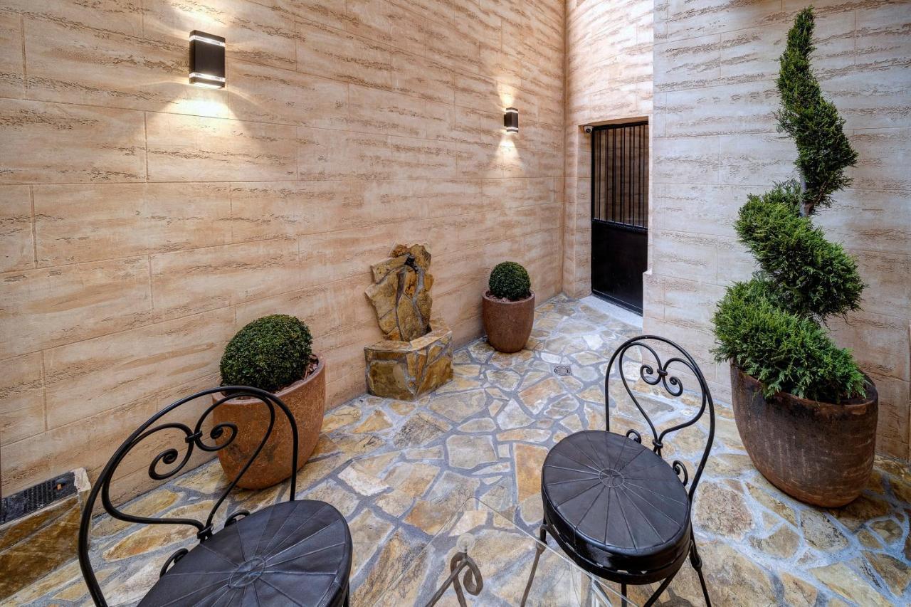 Apartment Kaliopi เบลเกรด ภายนอก รูปภาพ